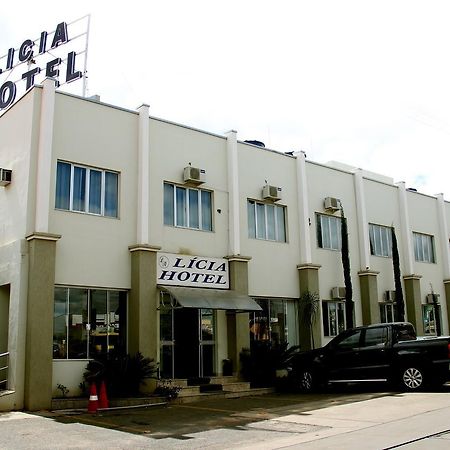 Licia Hotel Joao Pinheiro Екстер'єр фото