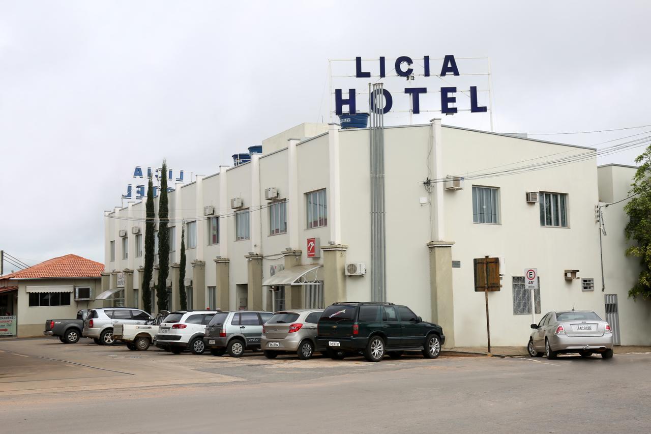 Licia Hotel Joao Pinheiro Екстер'єр фото