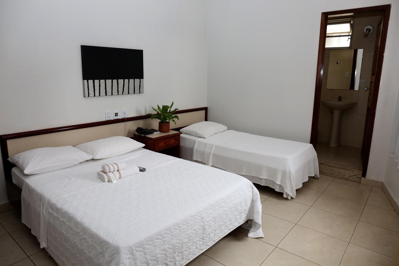Licia Hotel Joao Pinheiro Екстер'єр фото