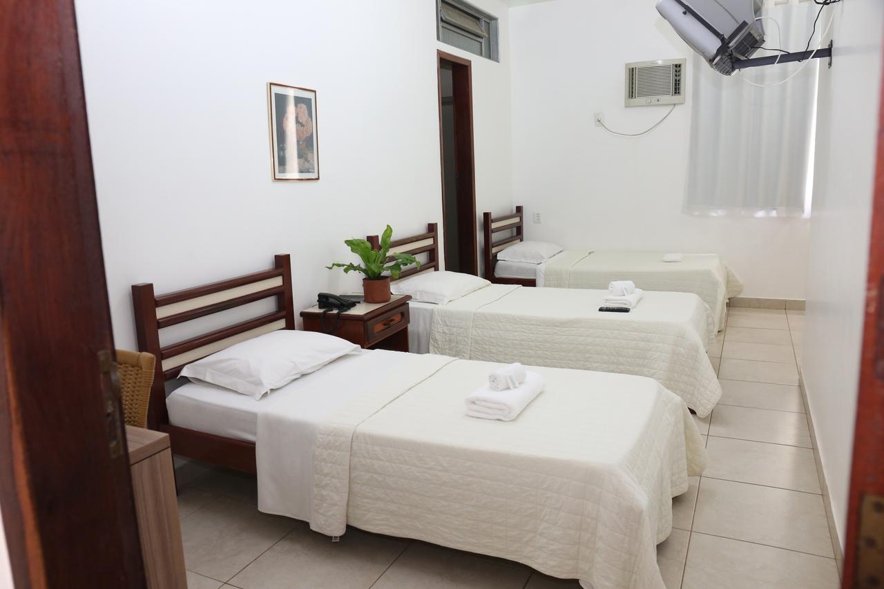 Licia Hotel Joao Pinheiro Екстер'єр фото