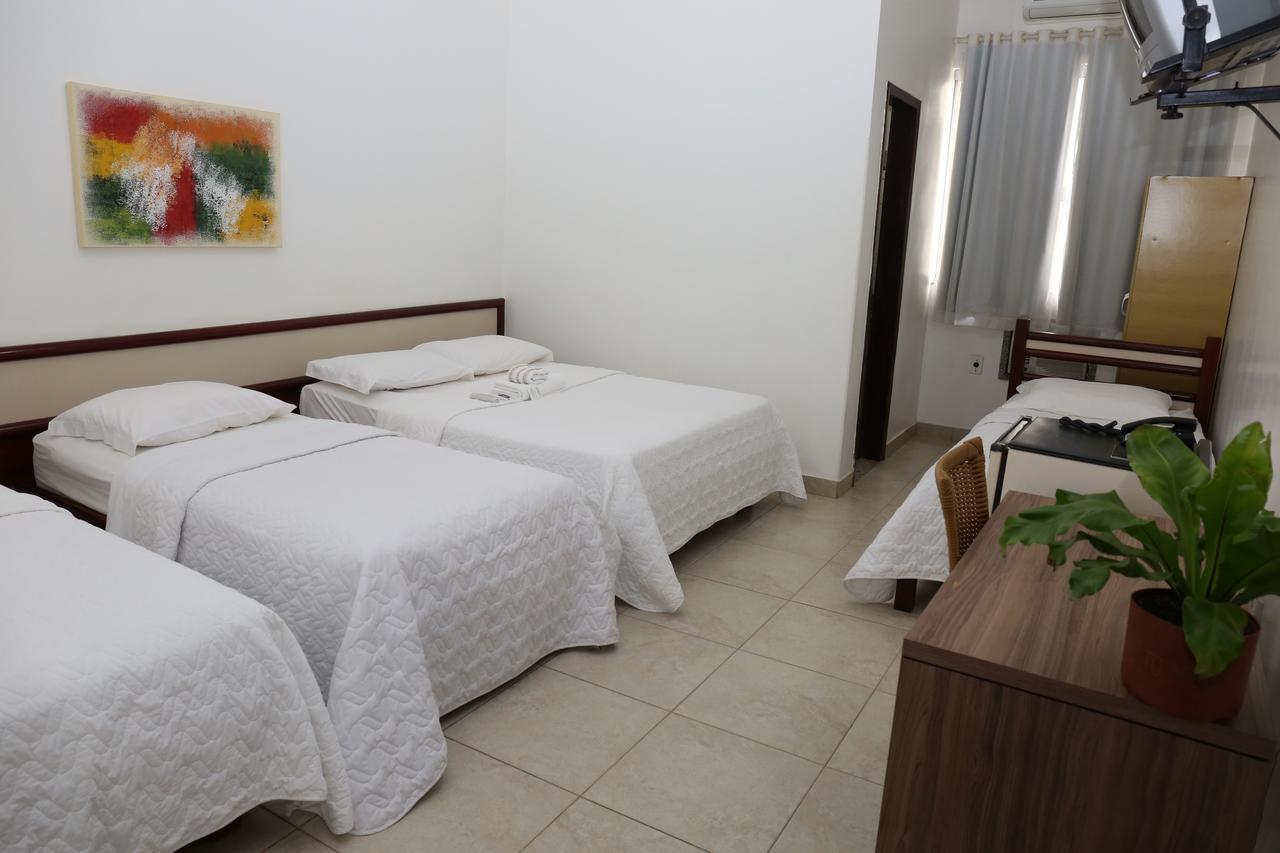 Licia Hotel Joao Pinheiro Екстер'єр фото